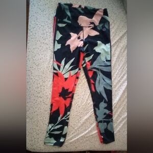 Women's Champion Floral Leggings Size Medium